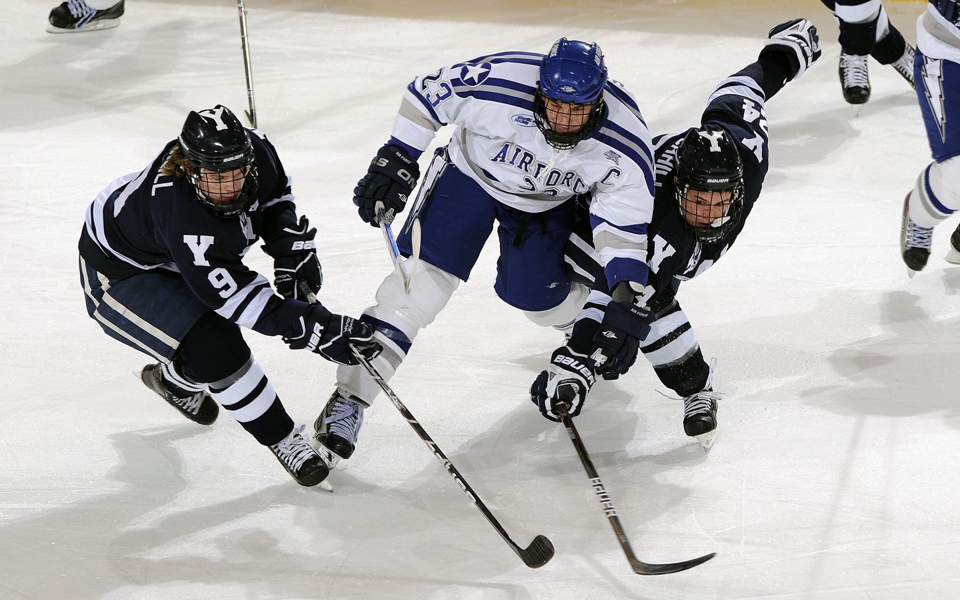 青少年足球比赛受众广泛,影响力不断扩大,青少年足球比赛对孩子有什么意义
